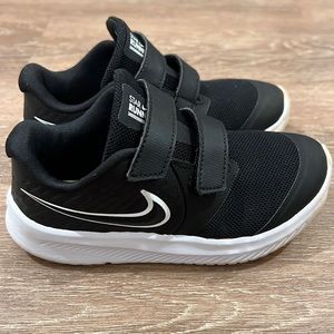 Nike Toddler Shoes Size 10 C